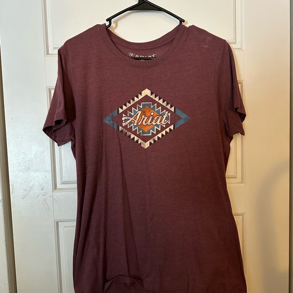 Ariat Women's Burgundy Graphic Tee